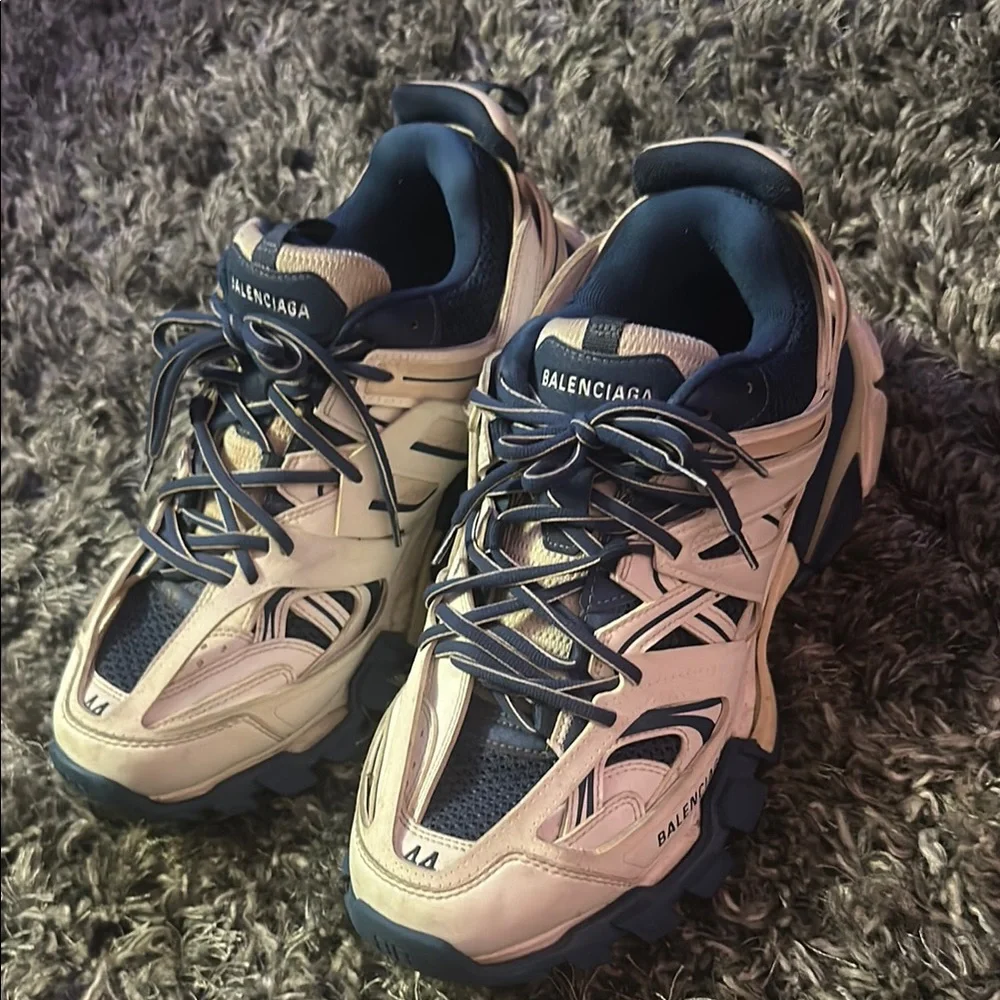 Balenciaga Blue and Cream Sneakers - Picture 3 of 3